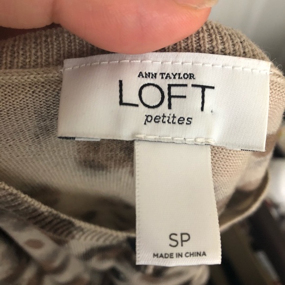 LOFT Merino Wool Small Petite Cardigan Leopard - Picture 4 of 4